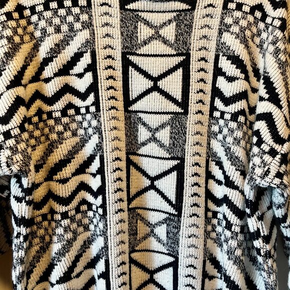 Vintage CAMPUS black and white print "Cosby" sweater size XL - Picture 4 of 4
